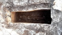 Perre Antik Kenti'nde 1500 Yıllık Bozulmamış İskelet Bulundu