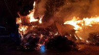 3 Ambar, Bir Ahırın Yandığı Köyde Yangın Evlere Sıçramadan Söndürüldü Haberi