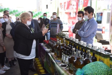 Ceyhan'da Zeytin Ve Zeytinyağı Pazarı Açıldı