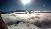 Kaçkar Dağları Yaylalarında 'Bulut Denizi' Ve Kar Görenleri Büyülüyor Haberi