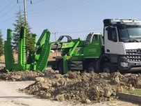 Tavşanlı'da Mezarlık Ve Parklara 88 Çam Fidanı Dikildi