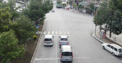 Burdur'da 114 Araç Sürücüsüne Trafik Cezası Uygulandı, 34 Araç Trafikten Men Edildi