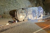 Elazığ'da Otomobil  Takla Attı, Sürücü Yaralı Kurtuldu Haberi
