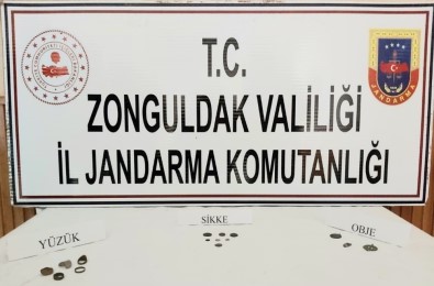 Jandarmadan Kaçak Kazı Operasyonu Açıklaması Tarihi Eserler Ele Geçirildi