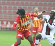 Manzala İlk Kez Oynadı