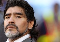 Savcılık Soruşturması Kapsamında Maradona'nın Psikiyatristinin Evine Baskın Düzenledi