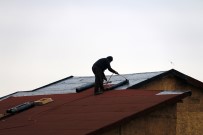 Taksim'de Çatıda Tehlikeli Çalışma