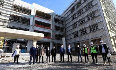 Büyükakın, Kandıra'daki 52 Milyon TL'lik İki Yatırımı İnceledi