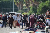 Vaka Artışının Devam Ettiği Antalya'da Pazar Yoğunluğu