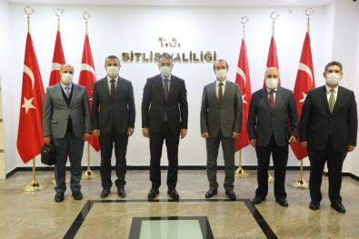 Vali Çağatay, Tapu Ve Kadastro 15. Van Bölge Müdürünü Makamında Ağırladı