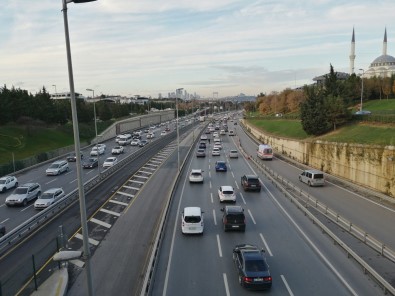 56 Saat Sürecek Kısıtlama Öncesi 15 Temmuz Şehitler Köprüsünde Trafik Yoğunluğu