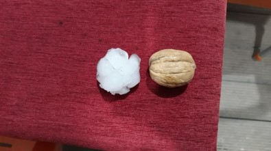 Alanya'da Ceviz Büyüklüğünde Yağan Dolu, Bölgeyi Beyaza Bürüdü