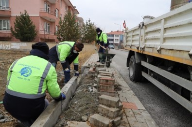 Erzincan'da Yol Ve Kaldırımlarda Bakım Onarım Çalışması