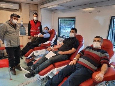 Kahta Eğitim-Bir-Sen'den Kan Bağışına Destek