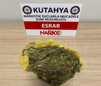 Kütahya'da 500 Gram Esrar Ele Geçirildi