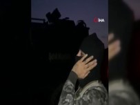 Özel Harekat Polisi Zırhlı Araçta 5 Vakit Ezan Okuyor