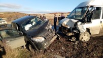 Tekirdağ'da Minibüsle Kamyonet Çarpıştı Açıklaması 4 Yaralı