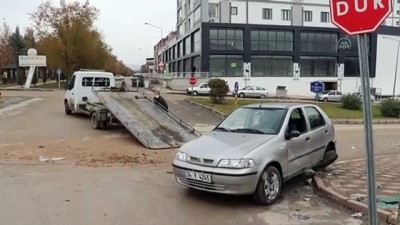 Elazığ'da İki Otomobil Çarpıştı Açıklaması 4 Yaralı