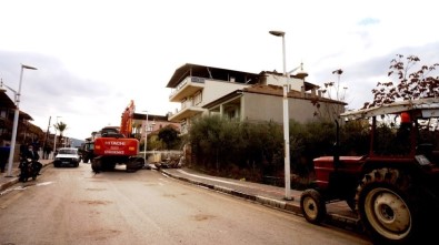 Manisa'da Fay Hattı Üzerinde Bulunan 17 Evin Yıkımı Tamamlandı