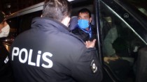 Adana'da Kısmen Çöken Yola Batan Kamyonet Kepçeyle Kurtarıldı