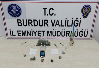 Burdur'da 2 Uyuşturucu Taciri Tutuklandı