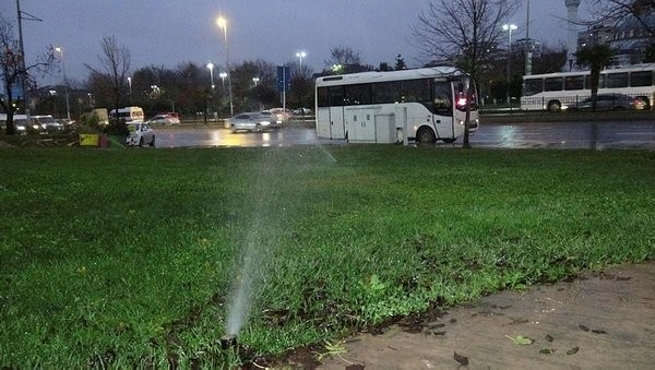 İBB'de akıl tutulması! Suyu kalmayan İstanbul'da olay görüntüler