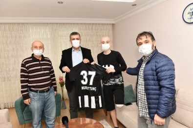 Başkan Bozkurt'tan Ayağı Kesilen Tunç'a Moral Ziyareti