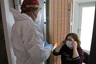 Kapı Kapı Dolaşıp Vaka Sayısını Yarıya Düşürdüler