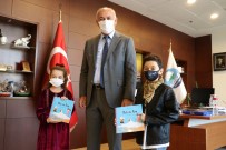 Başkan Tuncel'den Evde Kalan Çocuklara Kitap Hediyesi Haberi