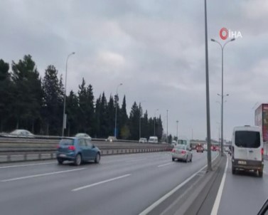 Kısaltılmış Mesai İlk Etkisini İstanbul Trafiğinde Gösterdi