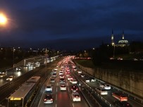 56 Saatlik Kısıtlama Sonrası İstanbul'da Hareketlilik Başladı