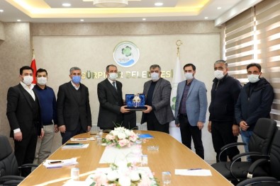 Gürpınar Belediyesinde Sözleşme Sevinci