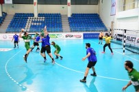 Lider Yeni Mamak GSK Hentbol Takımı Farklı Kazandı