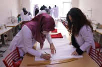 Sağlık Çalışanlarının Kıyafetleri Ev Hanımlarından