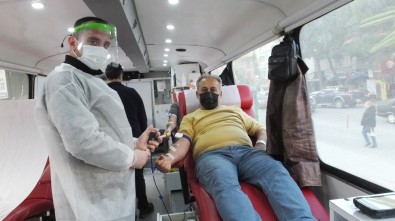 Burhaniyeli Vatandaşlar Pandemi Sürecinde De Kan Bağışında Öncü Oldu