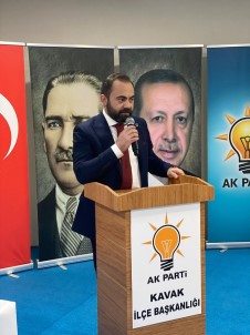 Kavak'ta, AK Parti'li Meclis Üyesi İhraç Edildi