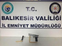 Balıkesir'de 15 Aranan Şahıs Yakalandı