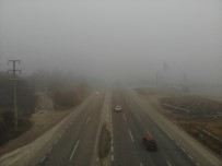 Denizli'de Etkisini Arttıran Sis Sürücülere Zor Anlar Yaşattı