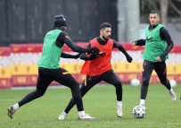 Galatasaray'da Falcao Takımla Birlikte Çalıştı