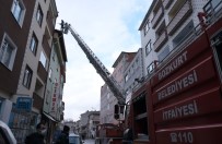 Kastamonu'da Çatıda Çıkan Yangına Ekipler Müdahale Etti