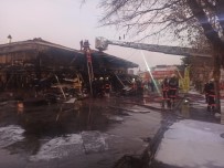 Başkent'te Kapalı Pazar Yerinde Yangın