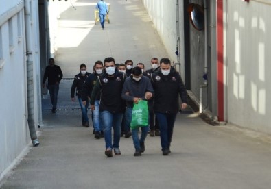 Bomba Yüklü Aracı Saklayan PKK'lının İsmi Öldürülen Kadın Teröristin Listesinden Çıktı