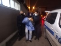 İzmir'de Polis Memuruna Döner Bıçaklı Saldırı Haberi