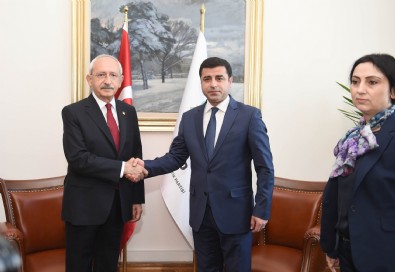 Kemal Kılıçdaroğlu, Atatürk üzerinden Selahattin Demirtaş'ı savundu