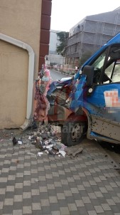 Önce Mantar Taşa Sonra Evin Duvarına Çarptı Açıklaması 2 Yaralı