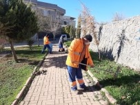 Parklar Bakımdan Geçiriliyor