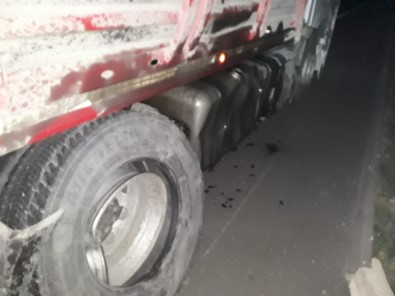 Susurluk'ta Trafik Kazası Açıklaması 2 Yaralı