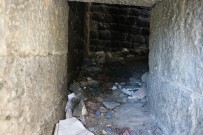 UNESCO Dünya Kültür Mirası Listesi'ndeki Diyarbakır Surlarının İçi Çöplükle Dolu Haberi