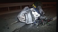 Zeytinburnu'nda Feci Motosiklet Kazası Açıklaması 2 Ağır Yaralı Haberi