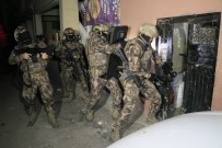 Adana'da Uyuşturucu Satıcılarına Şafak Operasyonu